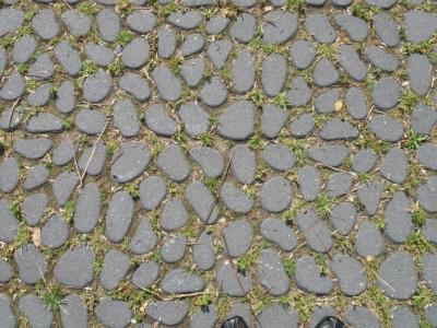 Permeable pavement, Eindhoven (source: Eisenberg)